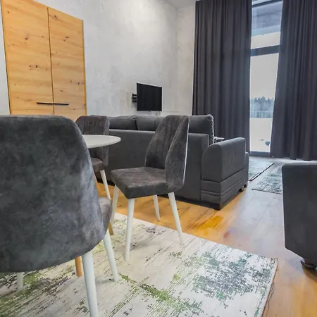 Phoenix Aparthotel *