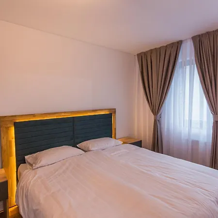 Phoenix Aparthotel *